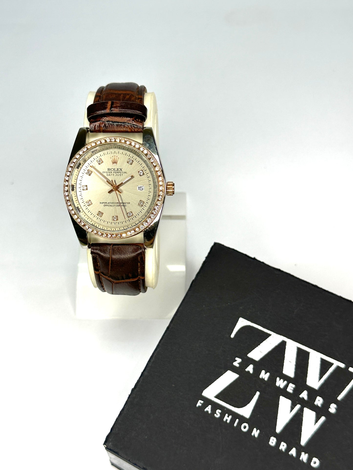 Rolex Luxury Unisex Diamond Bezel Watch