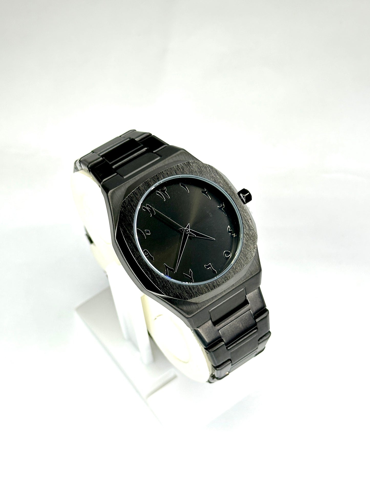 AURA Signature Black Metallic Watch